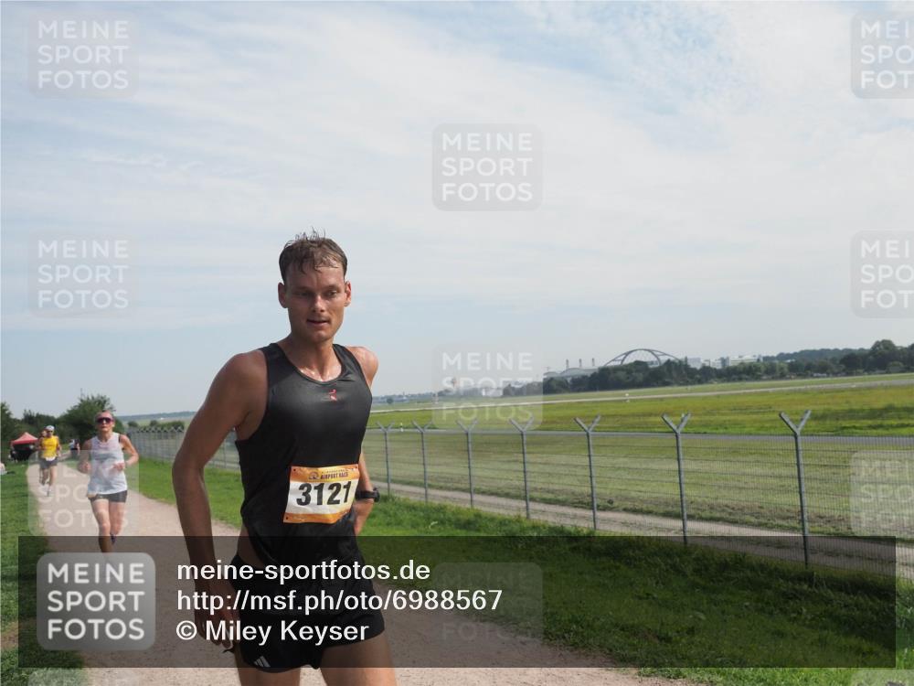 08.09.2024 - Airport Race Miley Keyser http://msf.ph/oto/6988567 08.09.2024 12:02:06 Laufen OLYMPUS, DIGITAL, CAMERA meine-sportfotos.de