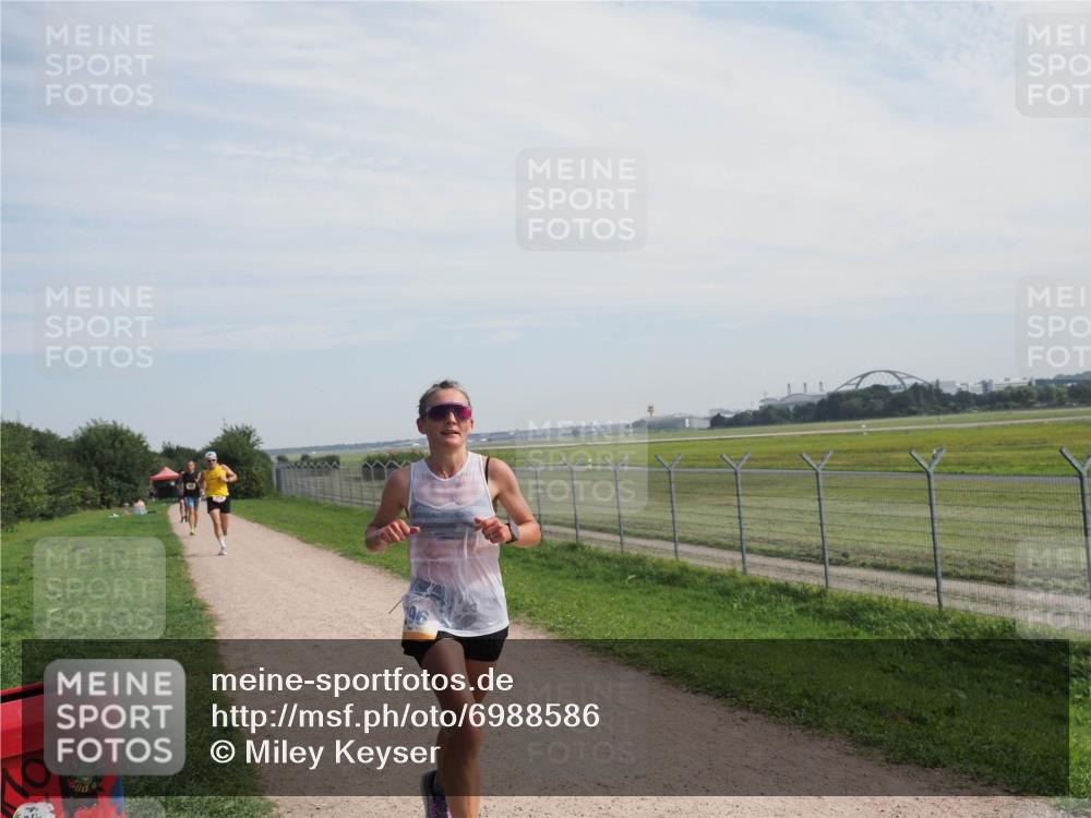 08.09.2024 - Airport Race Miley Keyser http://msf.ph/oto/6988586 08.09.2024 12:02:08 Laufen OLYMPUS, DIGITAL, CAMERA meine-sportfotos.de