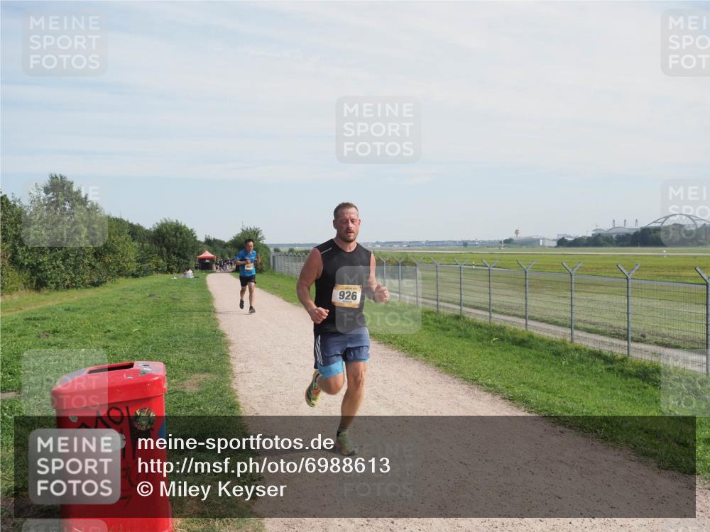 08.09.2024 - Airport Race Miley Keyser http://msf.ph/oto/6988613 08.09.2024 12:02:14 Laufen OLYMPUS, DIGITAL, CAMERA meine-sportfotos.de