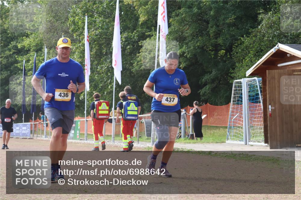 08.09.2024 - Airport Race Strokosch-Dieckow http://msf.ph/oto/6988642 08.09.2024 13:03:46 Ziel 436, 437 meine-sportfotos.de