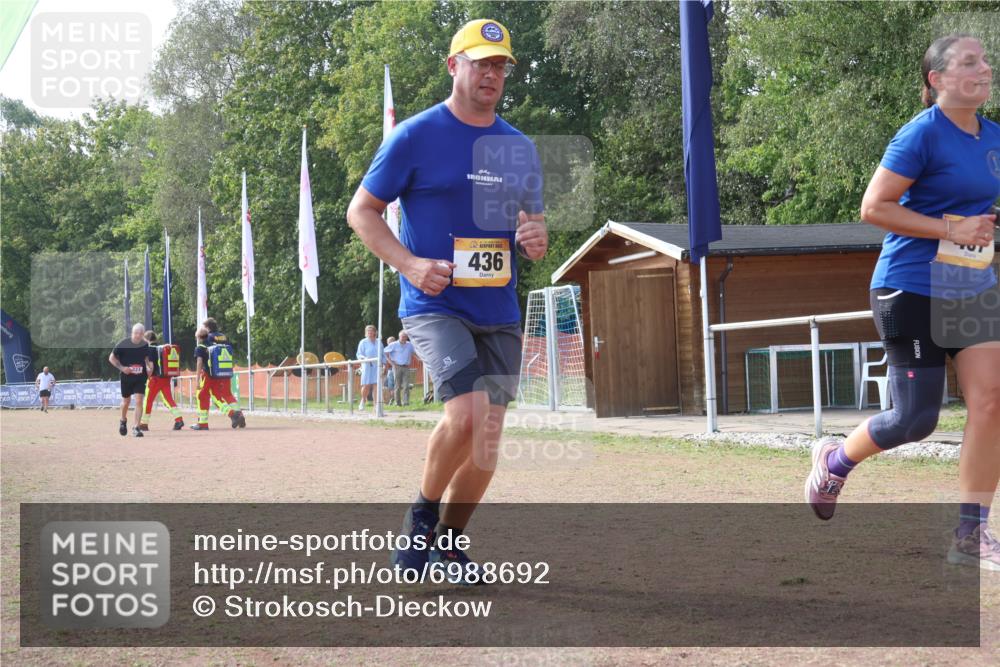 08.09.2024 - Airport Race Strokosch-Dieckow http://msf.ph/oto/6988692 08.09.2024 13:03:48 Ziel 223, 436, 437 meine-sportfotos.de