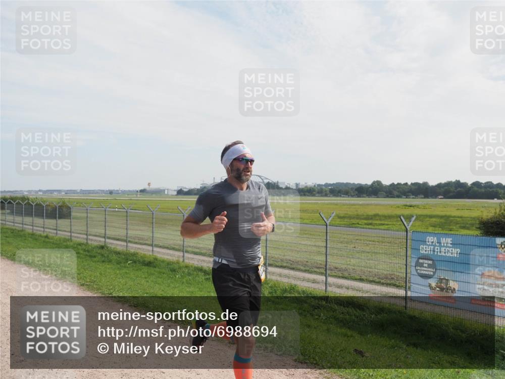 08.09.2024 - Airport Race Miley Keyser http://msf.ph/oto/6988694 08.09.2024 12:02:42 Laufen OLYMPUS, DIGITAL, CAMERA meine-sportfotos.de