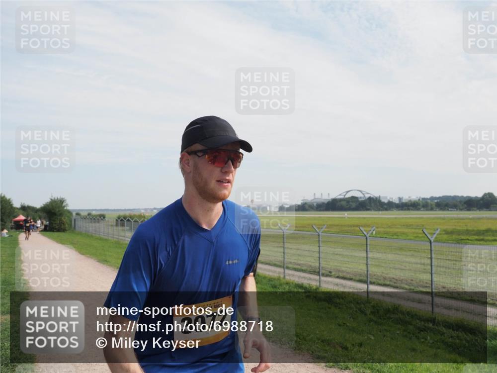 08.09.2024 - Airport Race Miley Keyser http://msf.ph/oto/6988718 08.09.2024 12:02:50 Laufen OLYMPUS, DIGITAL, CAMERA meine-sportfotos.de