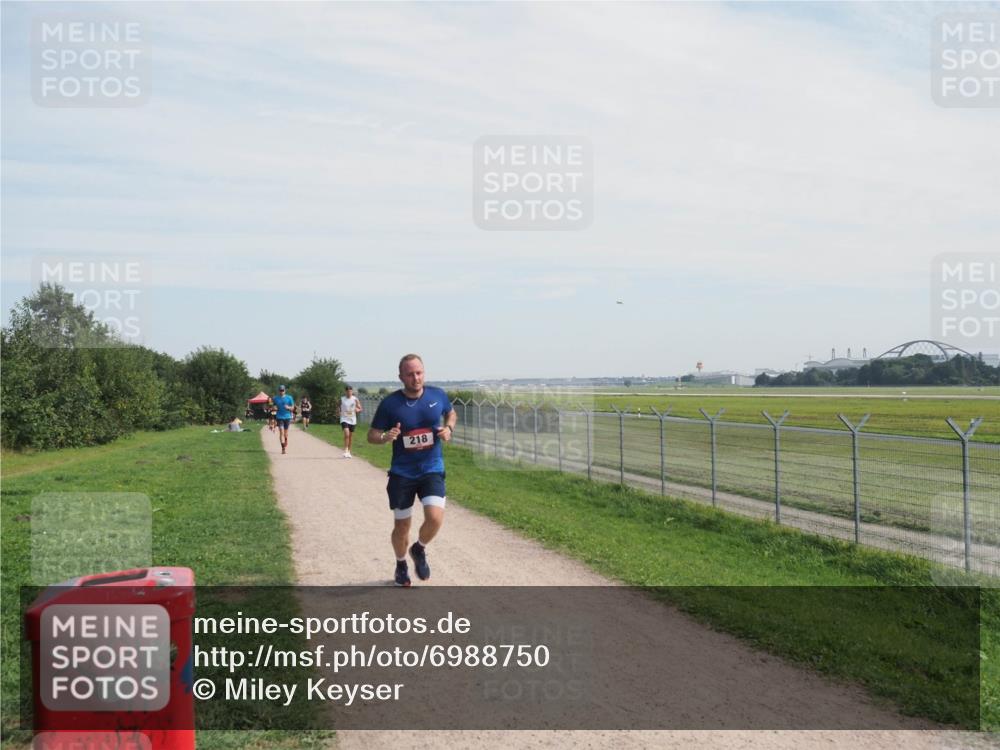 08.09.2024 - Airport Race Miley Keyser http://msf.ph/oto/6988750 08.09.2024 12:03:01 Laufen OLYMPUS, DIGITAL, CAMERA meine-sportfotos.de