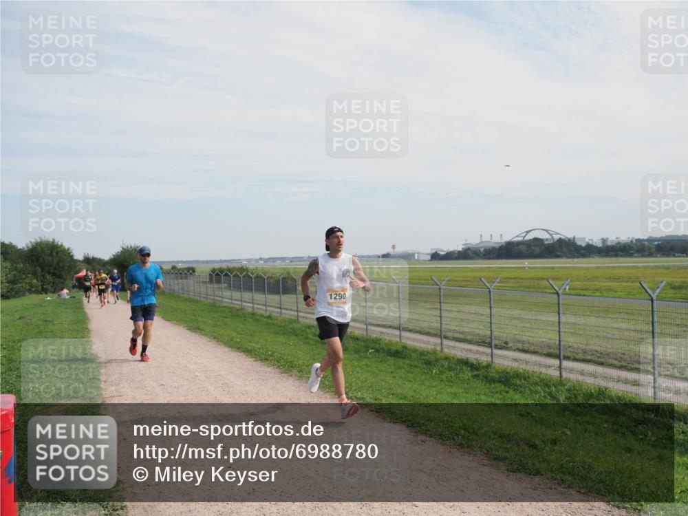 08.09.2024 - Airport Race Miley Keyser http://msf.ph/oto/6988780 08.09.2024 12:03:06 Laufen OLYMPUS, DIGITAL, CAMERA meine-sportfotos.de
