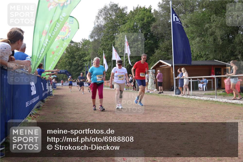 08.09.2024 - Airport Race Strokosch-Dieckow http://msf.ph/oto/6988808 08.09.2024 12:32:04 Ziel 208, 704, 785, 848, 1113, 1220, 1347, 2611 meine-sportfotos.de
