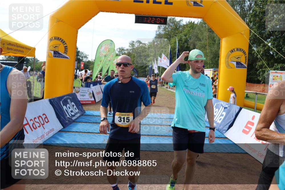 08.09.2024 - Airport Race Strokosch-Dieckow http://msf.ph/oto/6988865 08.09.2024 12:22:45 Ziel 165, 232, 238, 311, 315, 411, 1057, 1124, 1142, 1247, 1451, 1479, 2761, 2894, 2895, 3008, 3038 meine-sportfotos.de