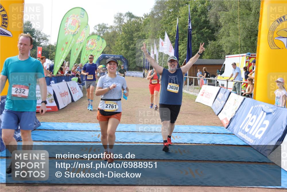 08.09.2024 - Airport Race Strokosch-Dieckow http://msf.ph/oto/6988951 08.09.2024 12:22:49 Ziel 165, 232, 238, 311, 315, 411, 433, 1057, 1124, 1142, 1247, 1451, 1479, 2761, 2894, 2895, 3008, 3038 meine-sportfotos.de