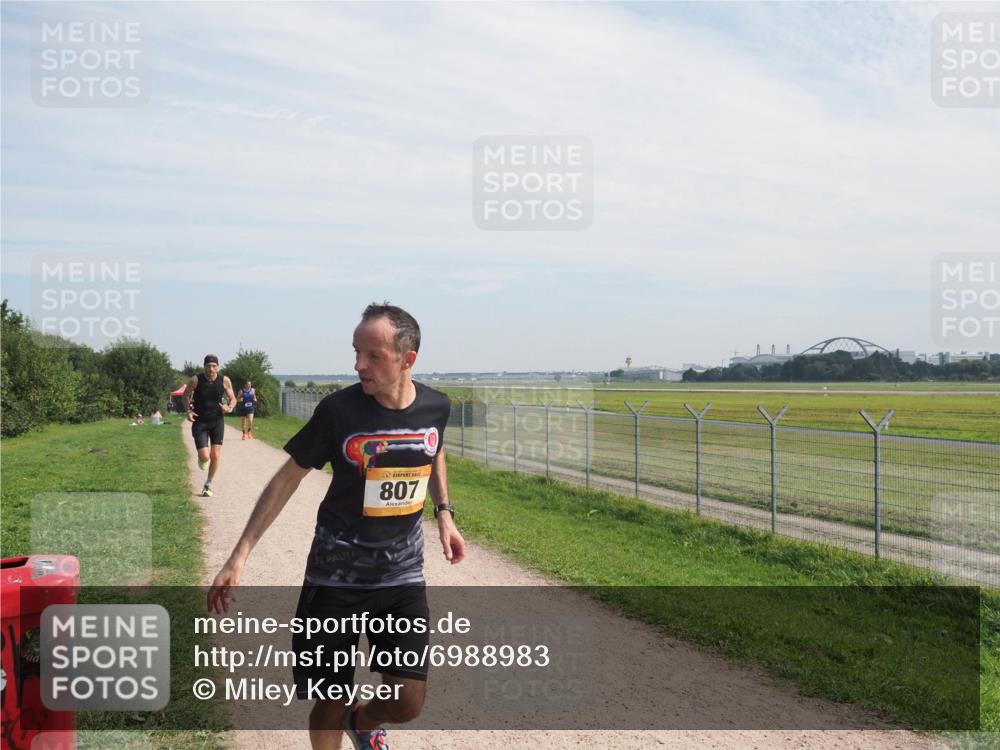 08.09.2024 - Airport Race Miley Keyser http://msf.ph/oto/6988983 08.09.2024 12:03:50 Laufen OLYMPUS, DIGITAL, CAMERA meine-sportfotos.de