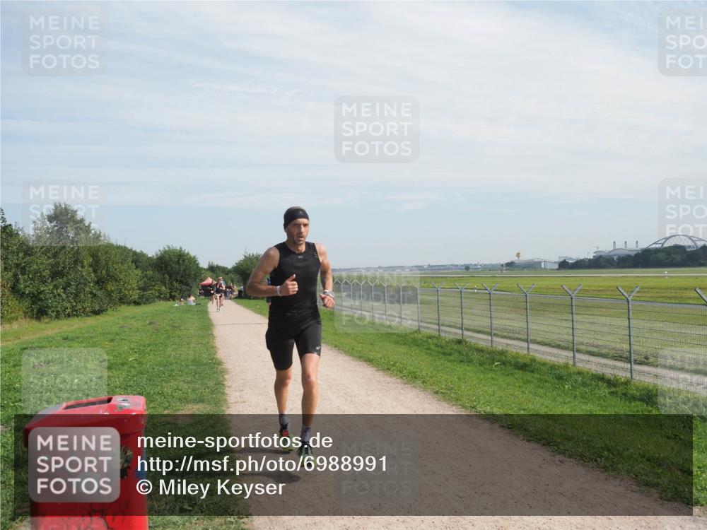 08.09.2024 - Airport Race Miley Keyser http://msf.ph/oto/6988991 08.09.2024 12:03:52 Laufen OLYMPUS, DIGITAL, CAMERA meine-sportfotos.de