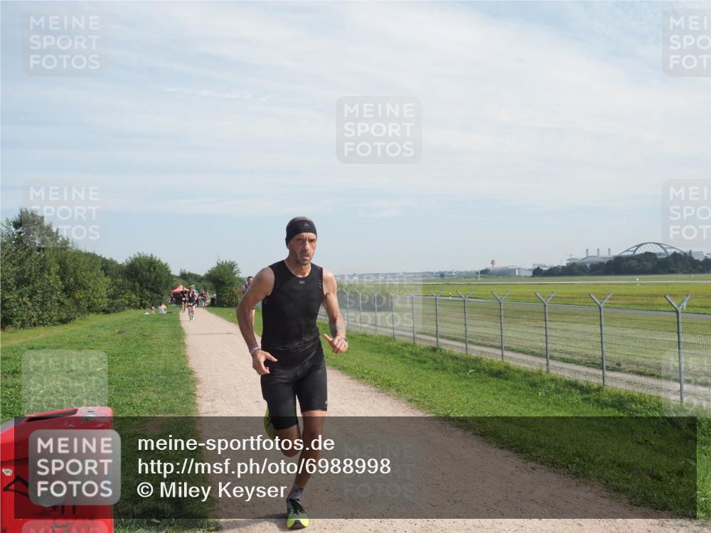 08.09.2024 - Airport Race Miley Keyser http://msf.ph/oto/6988998 08.09.2024 12:03:52 Laufen OLYMPUS, DIGITAL, CAMERA meine-sportfotos.de