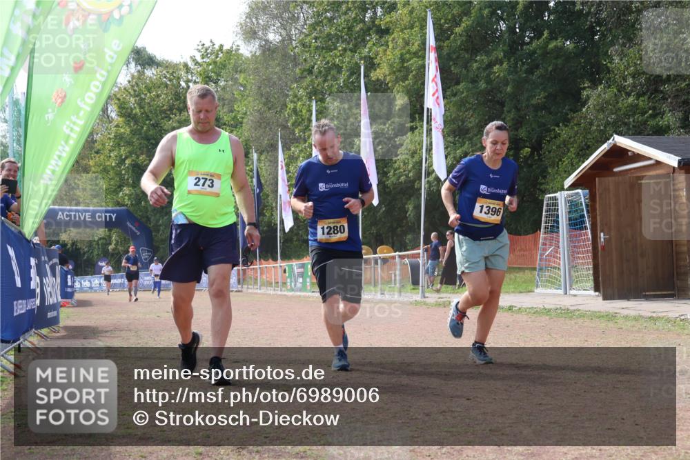 08.09.2024 - Airport Race Strokosch-Dieckow http://msf.ph/oto/6989006 08.09.2024 13:04:13 Ziel 192, 273, 1280, 1396 meine-sportfotos.de