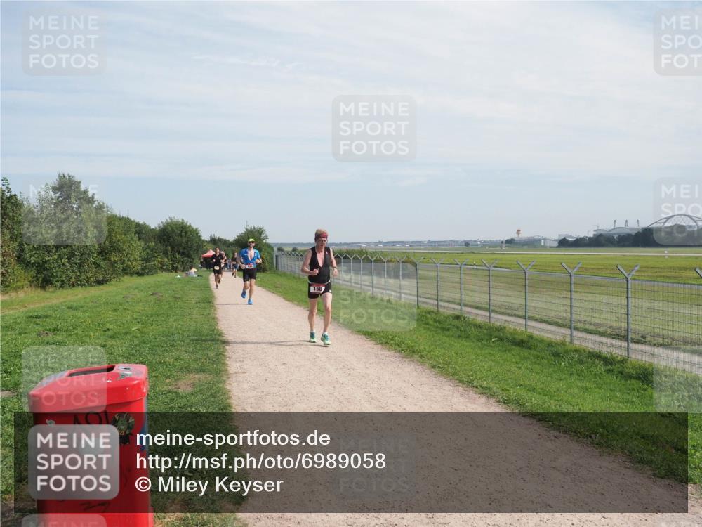 08.09.2024 - Airport Race Miley Keyser http://msf.ph/oto/6989058 08.09.2024 12:03:59 Laufen OLYMPUS, DIGITAL, CAMERA meine-sportfotos.de