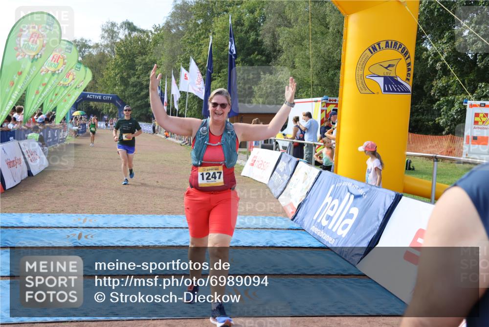 08.09.2024 - Airport Race Strokosch-Dieckow http://msf.ph/oto/6989094 08.09.2024 12:22:53 Ziel 232, 411, 433, 439, 1124, 1142, 1247, 2761, 3008, 3038 meine-sportfotos.de