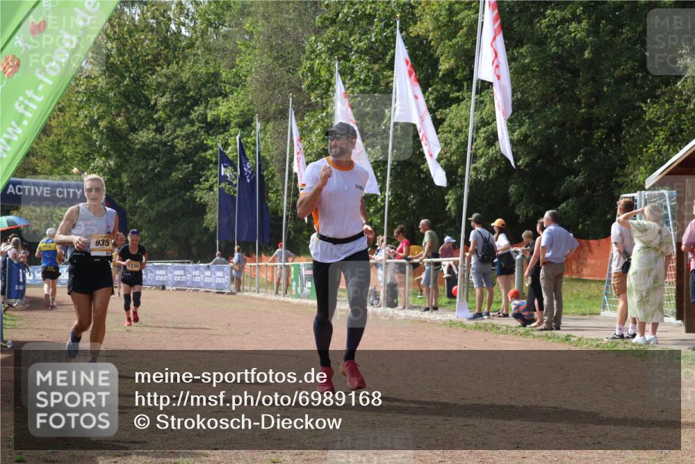08.09.2024 - Airport Race Strokosch-Dieckow http://msf.ph/oto/6989168 08.09.2024 12:32:21 Ziel 935, 1230, 1239 meine-sportfotos.de