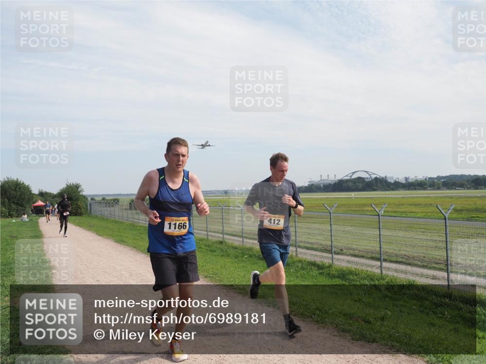 08.09.2024 - Airport Race Miley Keyser http://msf.ph/oto/6989181 08.09.2024 12:04:12 Laufen OLYMPUS, DIGITAL, CAMERA meine-sportfotos.de