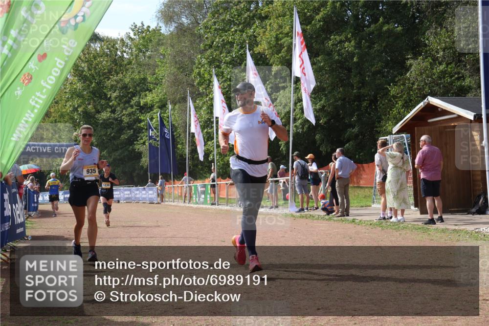 08.09.2024 - Airport Race Strokosch-Dieckow http://msf.ph/oto/6989191 08.09.2024 12:32:22 Ziel 935, 1230, 1239 meine-sportfotos.de