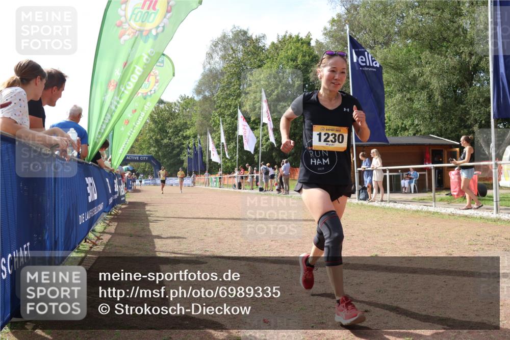 08.09.2024 - Airport Race Strokosch-Dieckow http://msf.ph/oto/6989335 08.09.2024 12:32:27 Ziel 1229, 1230, 1402 meine-sportfotos.de