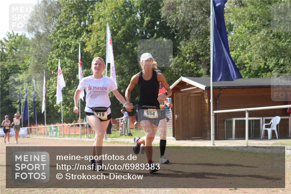 08.09.2024 - Airport Race Strokosch-Dieckow http://msf.ph/oto/6989383 08.09.2024 13:04:36 Ziel 554, 719, 832, 1155, 1189, 1289, 1294 meine-sportfotos.de