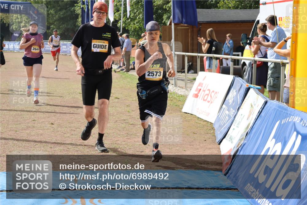 08.09.2024 - Airport Race Strokosch-Dieckow http://msf.ph/oto/6989492 08.09.2024 12:23:18 Ziel 81, 976, 1185, 1208, 2573, 2644, 2840 meine-sportfotos.de