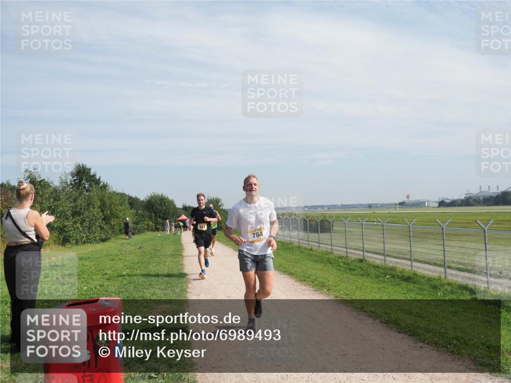 08.09.2024 - Airport Race Miley Keyser http://msf.ph/oto/6989493 08.09.2024 12:05:20 Laufen OLYMPUS, DIGITAL, CAMERA meine-sportfotos.de