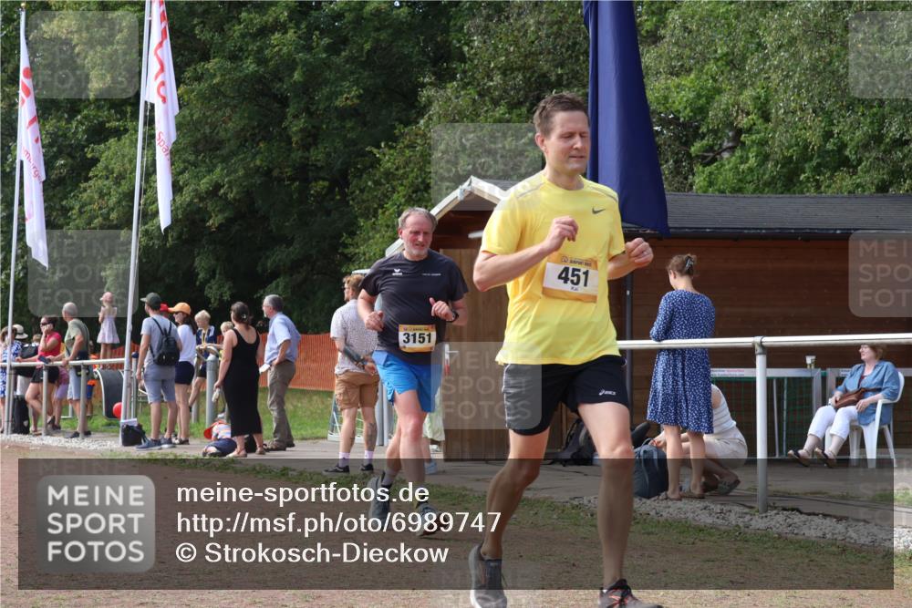 08.09.2024 - Airport Race Strokosch-Dieckow http://msf.ph/oto/6989747 08.09.2024 12:33:20 Ziel 197, 451, 2503, 3031, 3116, 3151 meine-sportfotos.de