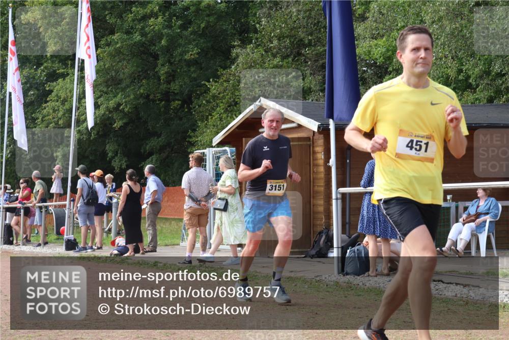 08.09.2024 - Airport Race Strokosch-Dieckow http://msf.ph/oto/6989757 08.09.2024 12:33:21 Ziel 197, 451, 1422, 2503, 3031, 3116, 3151 meine-sportfotos.de