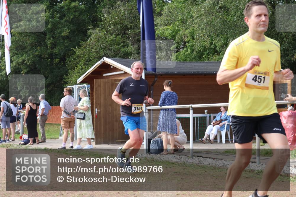 08.09.2024 - Airport Race Strokosch-Dieckow http://msf.ph/oto/6989766 08.09.2024 12:33:21 Ziel 197, 451, 1422, 2503, 3031, 3116, 3151 meine-sportfotos.de