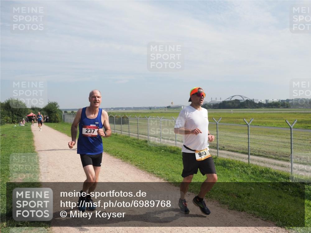 08.09.2024 - Airport Race Miley Keyser http://msf.ph/oto/6989768 08.09.2024 12:06:06 Laufen OLYMPUS, DIGITAL, CAMERA meine-sportfotos.de