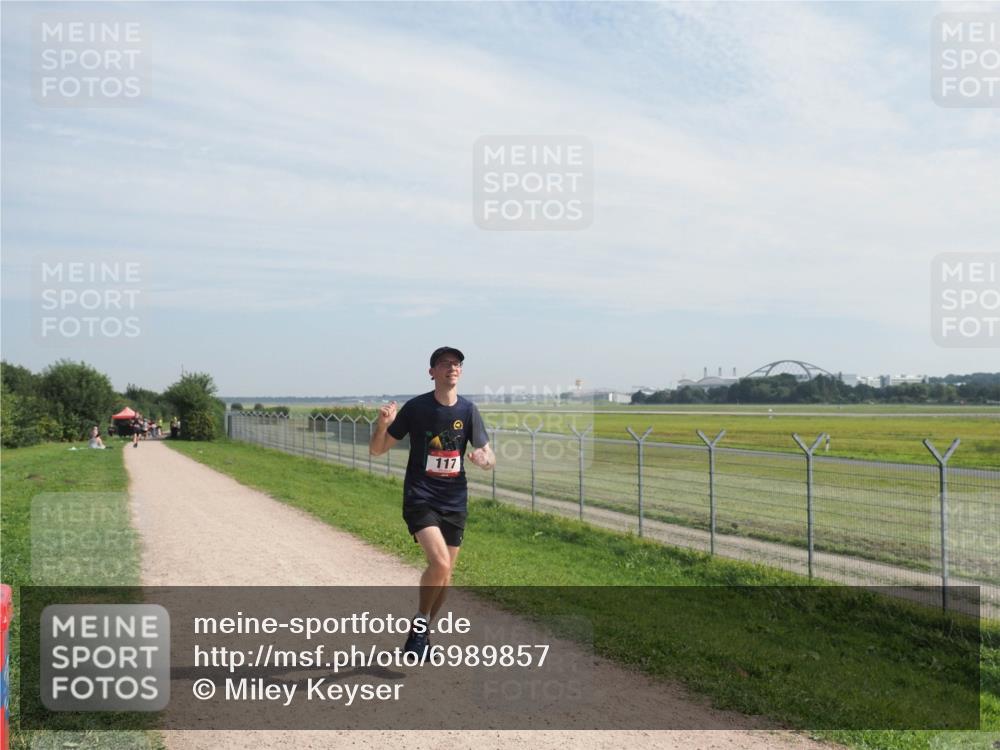 08.09.2024 - Airport Race Miley Keyser http://msf.ph/oto/6989857 08.09.2024 12:06:20 Laufen OLYMPUS, DIGITAL, CAMERA meine-sportfotos.de