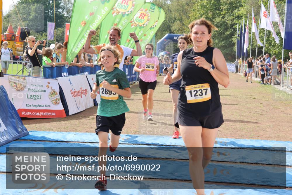 08.09.2024 - Airport Race Strokosch-Dieckow http://msf.ph/oto/6990022 08.09.2024 12:11:07 Ziel 837, 1237, 2584, 2619, 2629, 2638, 2690, 2755, 2756, 2893, 2901, 3023 meine-sportfotos.de