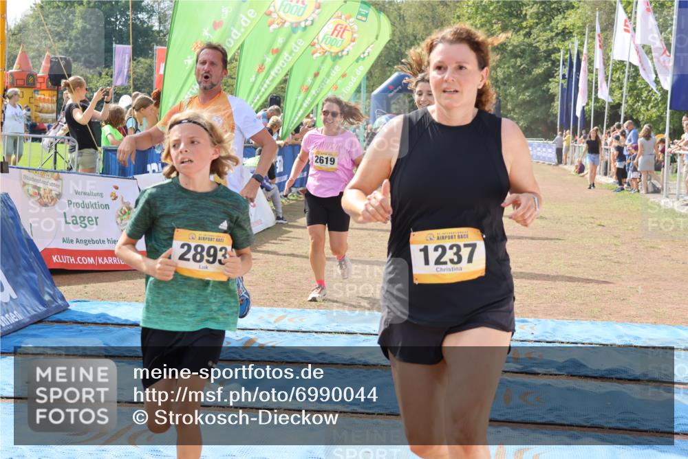 08.09.2024 - Airport Race Strokosch-Dieckow http://msf.ph/oto/6990044 08.09.2024 12:11:08 Ziel 837, 1237, 2584, 2619, 2638, 2690, 2755, 2756, 2893, 2901 meine-sportfotos.de