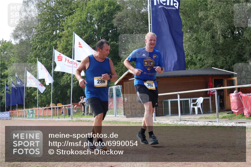08.09.2024 - Airport Race Strokosch-Dieckow http://msf.ph/oto/6990054 08.09.2024 13:05:23 Ziel 286, 353 meine-sportfotos.de