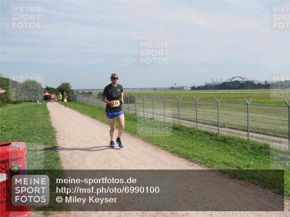08.09.2024 - Airport Race Miley Keyser http://msf.ph/oto/6990100 08.09.2024 12:07:19 Laufen OLYMPUS, DIGITAL, CAMERA meine-sportfotos.de