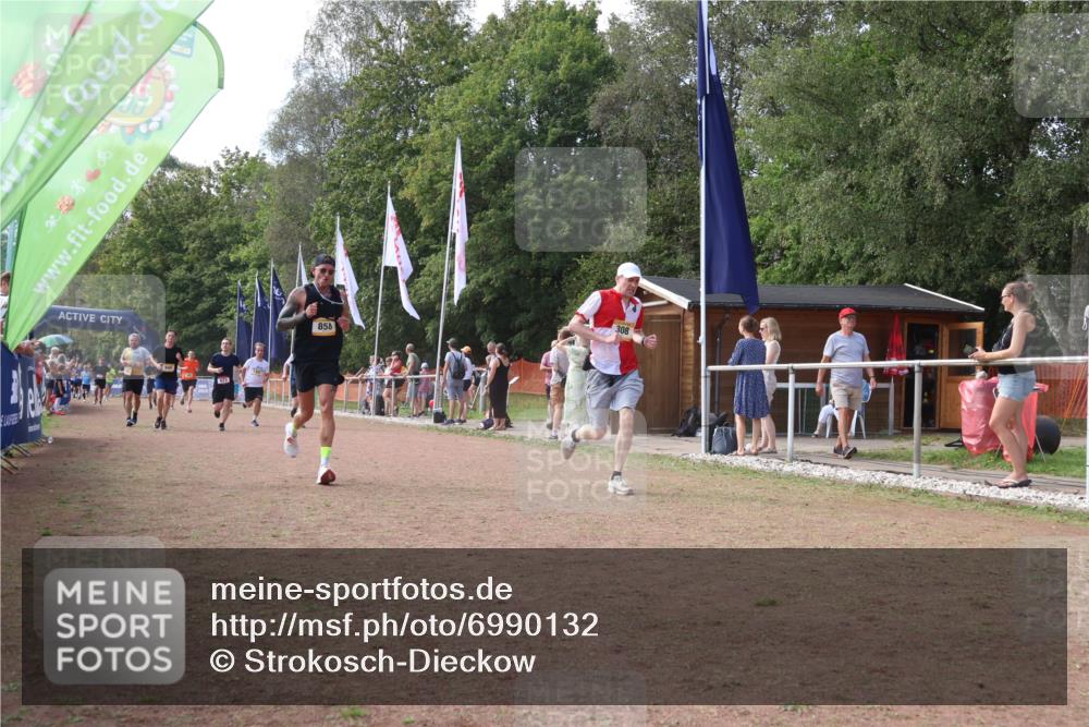 08.09.2024 - Airport Race Strokosch-Dieckow http://msf.ph/oto/6990132 08.09.2024 12:33:36 Ziel 251, 252, 253, 308, 673, 858, 938, 940, 1043, 1134, 1302, 1346, 3124 meine-sportfotos.de