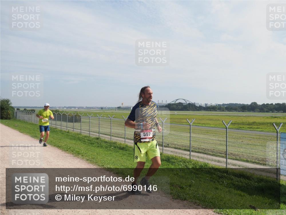08.09.2024 - Airport Race Miley Keyser http://msf.ph/oto/6990146 08.09.2024 12:07:28 Laufen OLYMPUS, DIGITAL, CAMERA meine-sportfotos.de