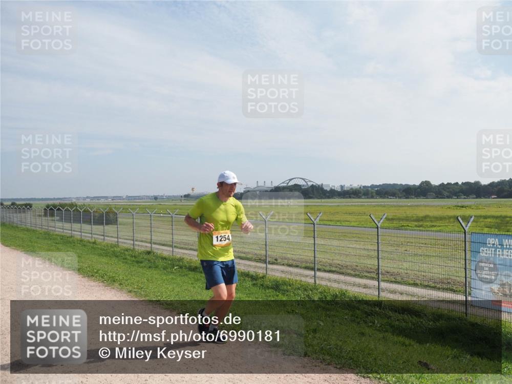 08.09.2024 - Airport Race Miley Keyser http://msf.ph/oto/6990181 08.09.2024 12:07:30 Laufen OLYMPUS, DIGITAL, CAMERA meine-sportfotos.de
