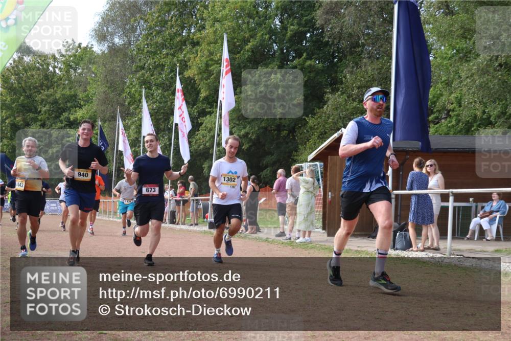 08.09.2024 - Airport Race Strokosch-Dieckow http://msf.ph/oto/6990211 08.09.2024 12:33:40 Ziel 251, 252, 253, 330, 526, 576, 579, 673, 938, 940, 1043, 1134, 1302, 3124 meine-sportfotos.de