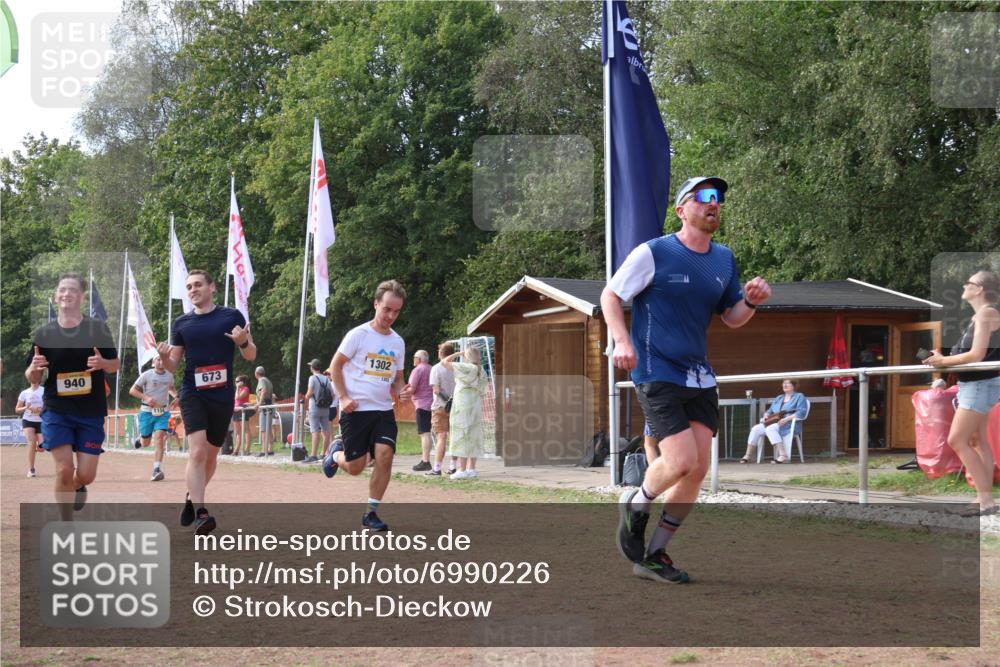 08.09.2024 - Airport Race Strokosch-Dieckow http://msf.ph/oto/6990226 08.09.2024 12:33:40 Ziel 251, 252, 253, 330, 526, 576, 579, 673, 938, 940, 1043, 1134, 1302, 3124 meine-sportfotos.de