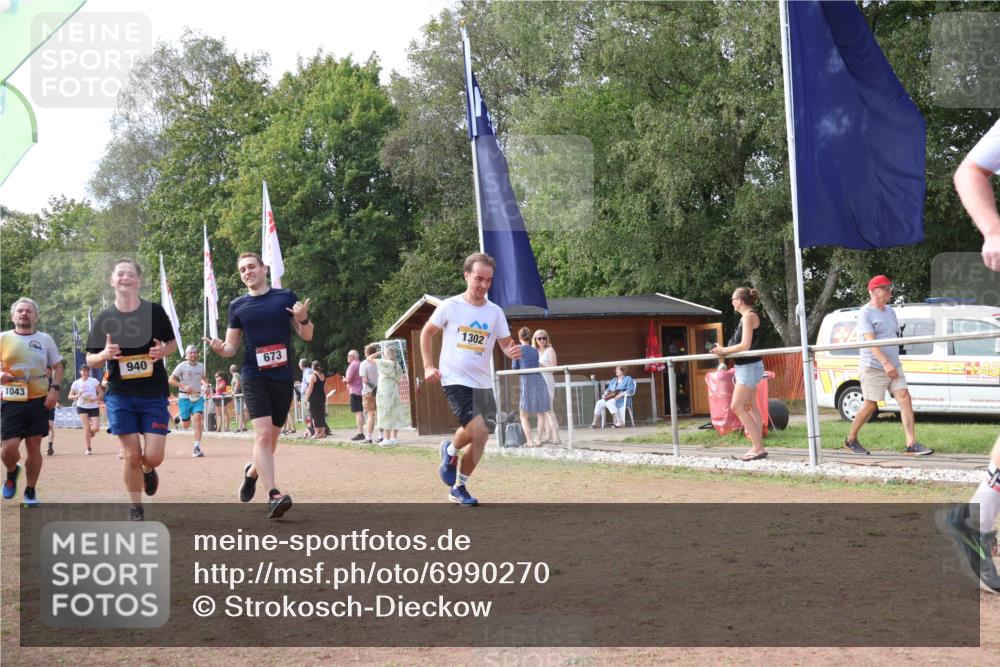08.09.2024 - Airport Race Strokosch-Dieckow http://msf.ph/oto/6990270 08.09.2024 12:33:41 Ziel 251, 252, 253, 330, 526, 576, 579, 673, 938, 940, 1043, 1134, 1302, 3124 meine-sportfotos.de