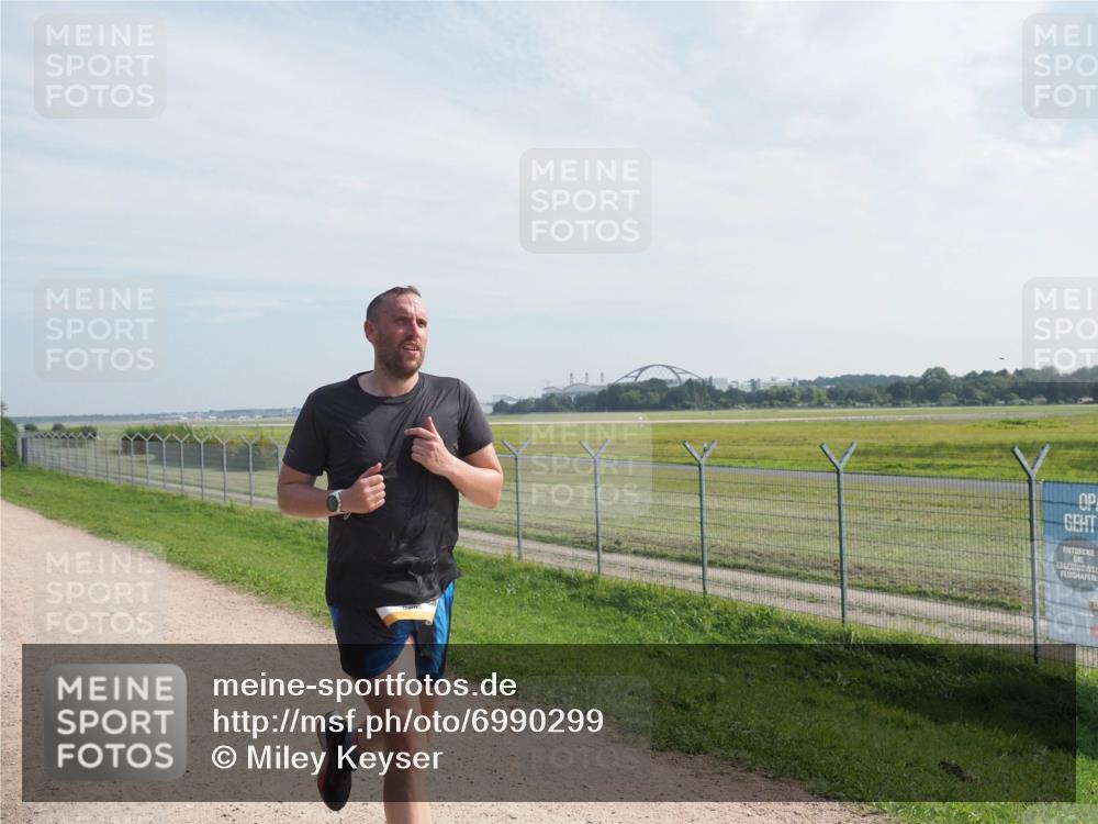 08.09.2024 - Airport Race Miley Keyser http://msf.ph/oto/6990299 08.09.2024 12:07:56 Laufen OLYMPUS, DIGITAL, CAMERA meine-sportfotos.de