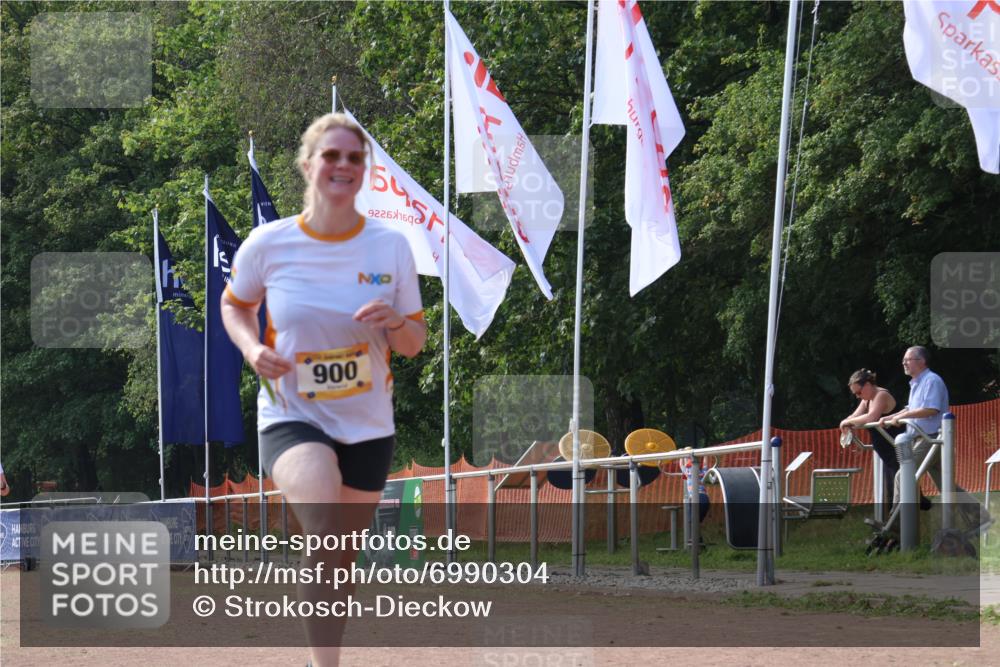 08.09.2024 - Airport Race Strokosch-Dieckow http://msf.ph/oto/6990304 08.09.2024 13:05:47 Ziel 86, 900, 1162 meine-sportfotos.de