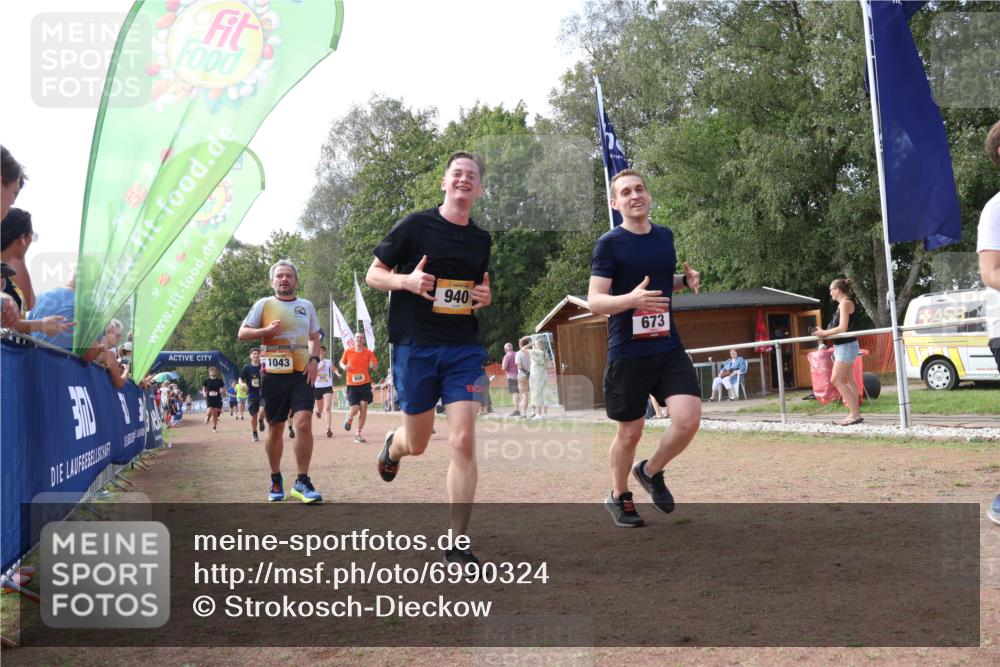 08.09.2024 - Airport Race Strokosch-Dieckow http://msf.ph/oto/6990324 08.09.2024 12:33:42 Ziel 193, 251, 252, 253, 330, 526, 576, 579, 673, 938, 940, 1043, 1102, 1134, 1302, 3124 meine-sportfotos.de