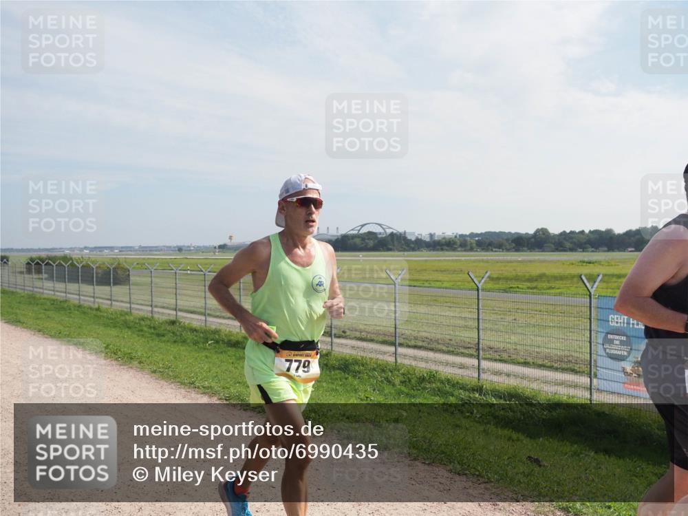 08.09.2024 - Airport Race Miley Keyser http://msf.ph/oto/6990435 08.09.2024 12:08:18 Laufen OLYMPUS, DIGITAL, CAMERA meine-sportfotos.de