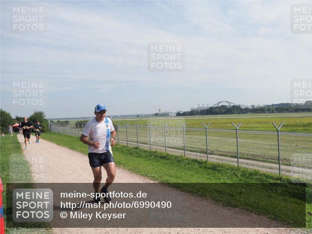 08.09.2024 - Airport Race Miley Keyser http://msf.ph/oto/6990490 08.09.2024 12:08:22 Laufen OLYMPUS, DIGITAL, CAMERA meine-sportfotos.de