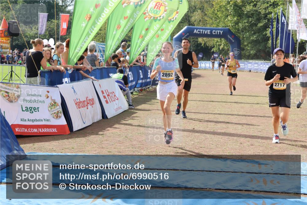 08.09.2024 - Airport Race Strokosch-Dieckow http://msf.ph/oto/6990516 08.09.2024 12:11:31 Ziel 285, 446, 2618, 2717, 2891, 2892, 3039 meine-sportfotos.de