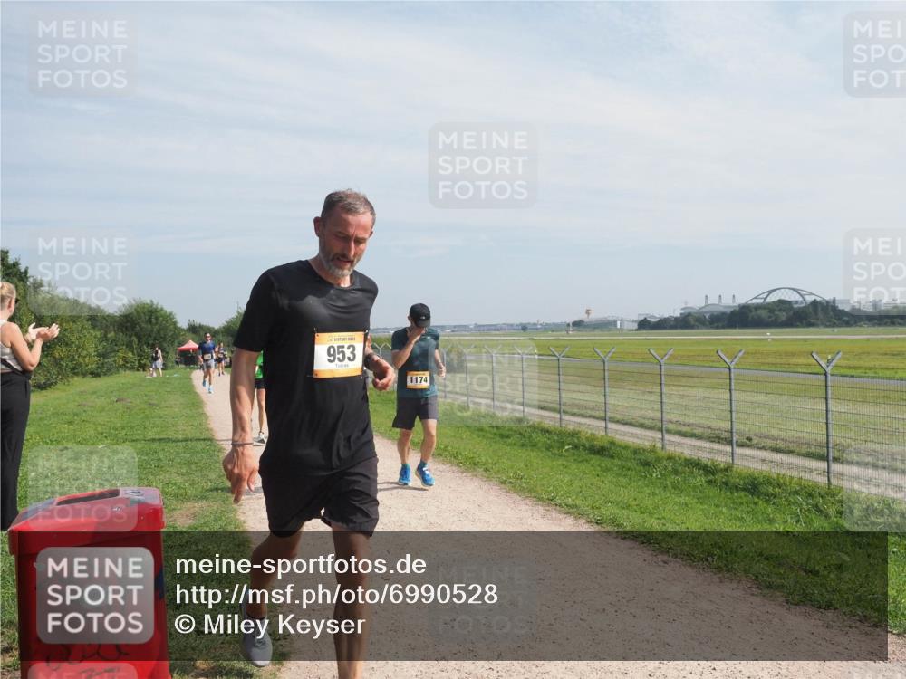 08.09.2024 - Airport Race Miley Keyser http://msf.ph/oto/6990528 08.09.2024 12:08:27 Laufen OLYMPUS, DIGITAL, CAMERA meine-sportfotos.de