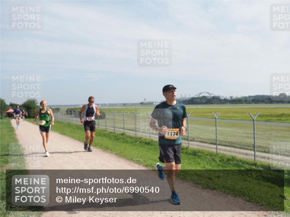 08.09.2024 - Airport Race Miley Keyser http://msf.ph/oto/6990540 08.09.2024 12:08:28 Laufen OLYMPUS, DIGITAL, CAMERA meine-sportfotos.de