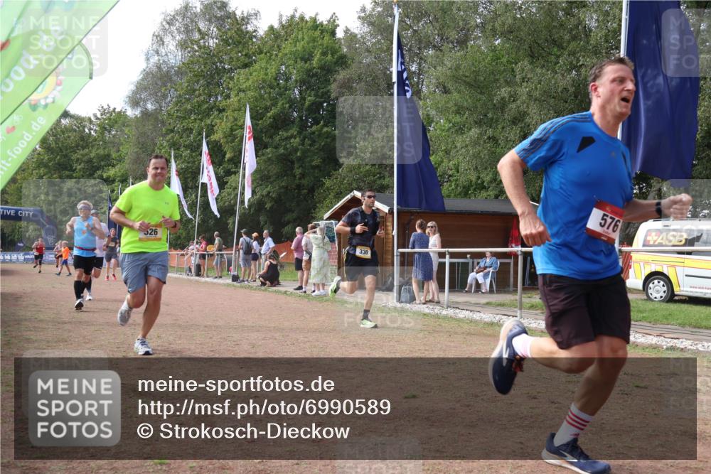 08.09.2024 - Airport Race Strokosch-Dieckow http://msf.ph/oto/6990589 08.09.2024 12:33:50 Ziel 193, 330, 526, 576, 1098, 1102, 1263 meine-sportfotos.de