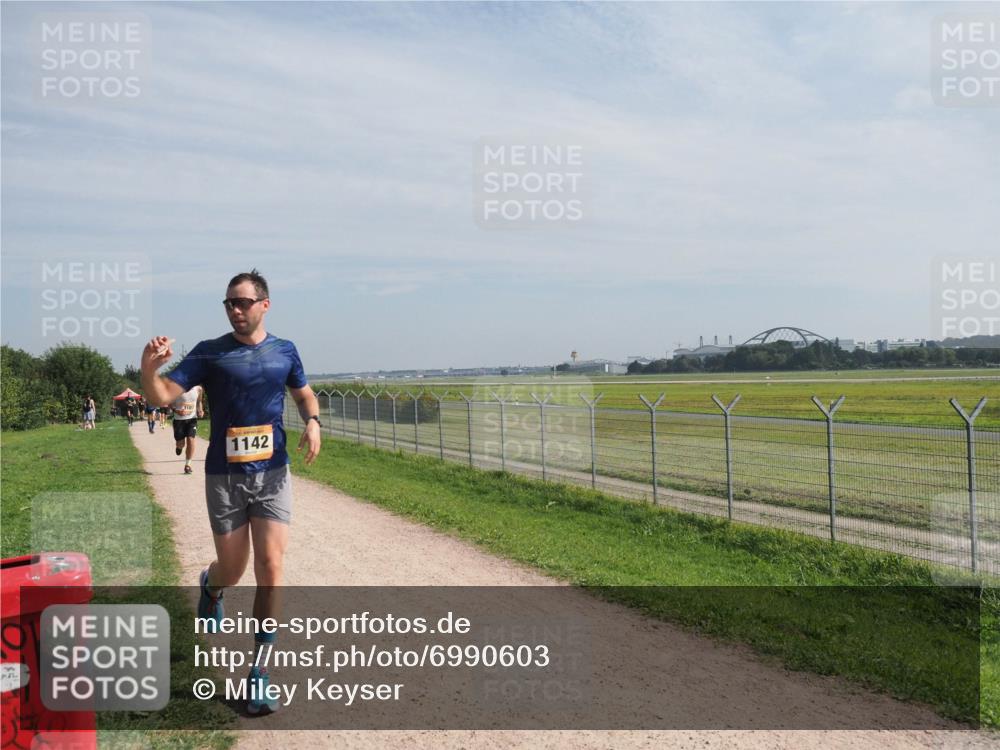 08.09.2024 - Airport Race Miley Keyser http://msf.ph/oto/6990603 08.09.2024 12:08:35 Laufen OLYMPUS, DIGITAL, CAMERA meine-sportfotos.de